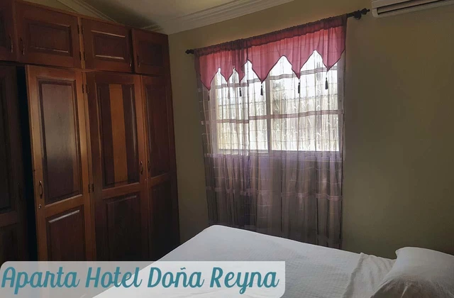 Aparthotel Dona Reyna La Caleta Room